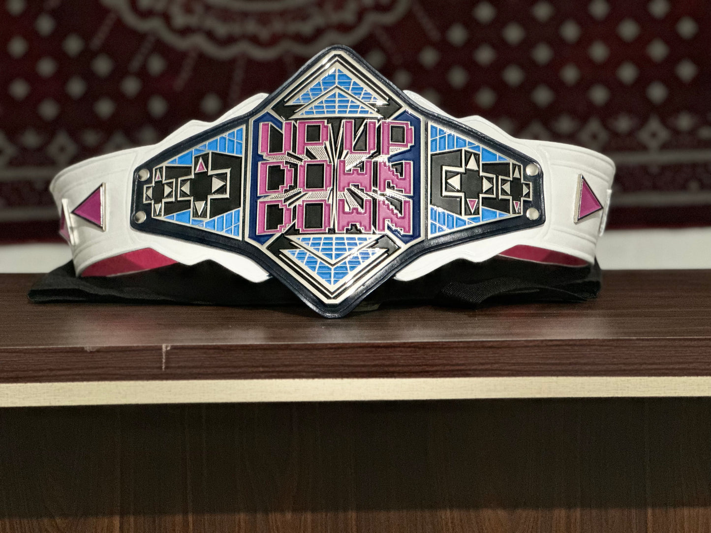 UpUpDownDown Championship Replika Titelgürtel